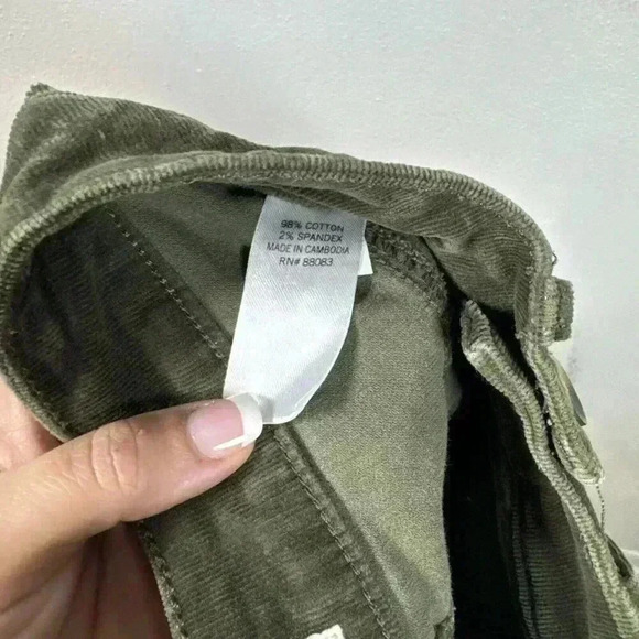 Olive Green Corduroy Front Button Detail Skirt Juniors Size 0/24 Mini high waist - Picture 8 of 9